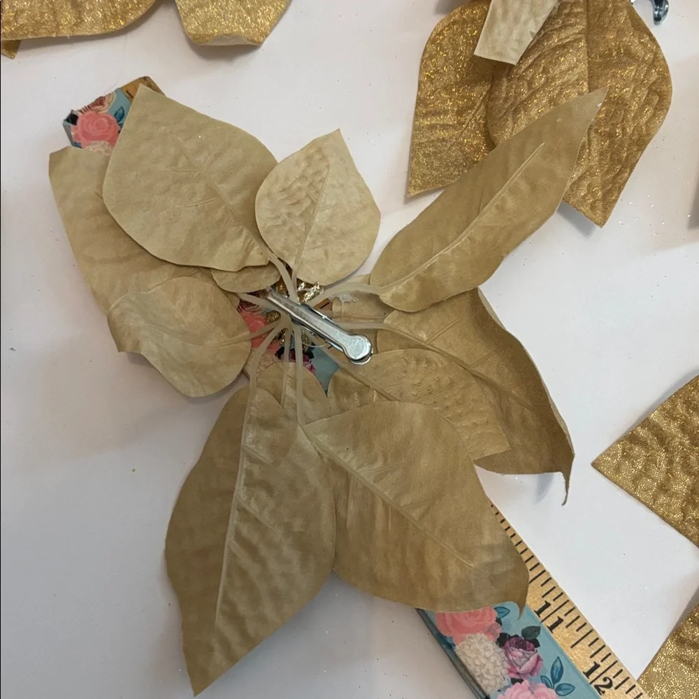 Gold Glitter Poinsettia Clips Set of 8 Gold Poinsettia Christmas Clip 11” NWOT